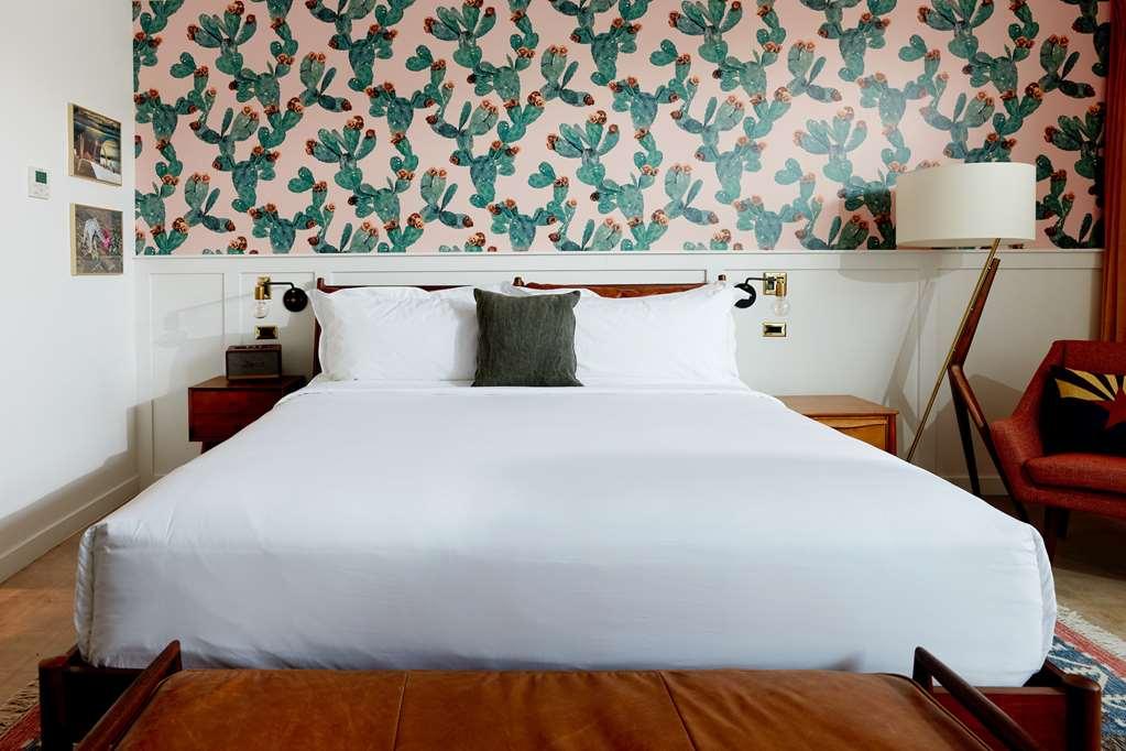 Hotel Rise Uptown 4*