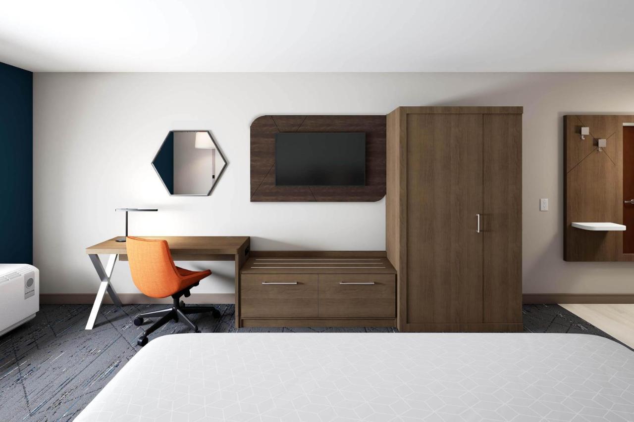 Express & - West - Tolleson By Ihg Phoenix