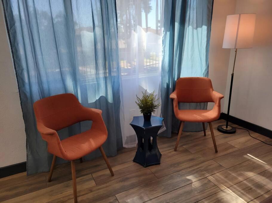 *msg For 5%off*2bed1bath Queenbeds Northphx *
