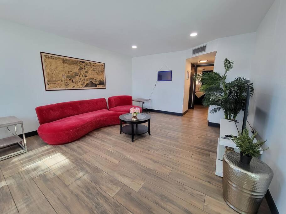 *msg For 5%off*2bed1bath Queenbeds Northphx *