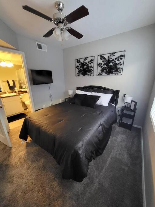 Modern 2br Oasis! *