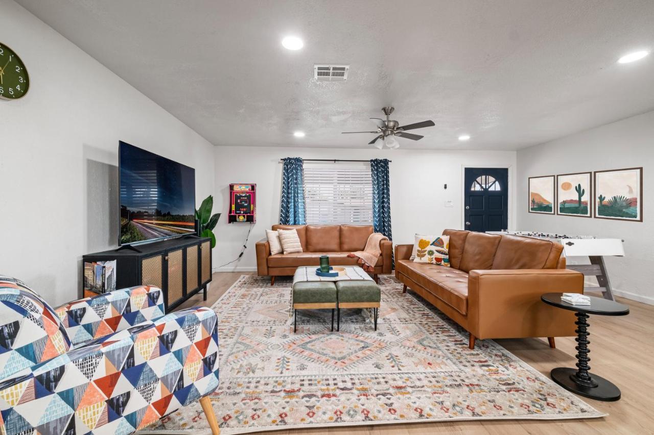 Holiday home Gorgeous 4-bed With Golf, Pool, & Hot Tub! *