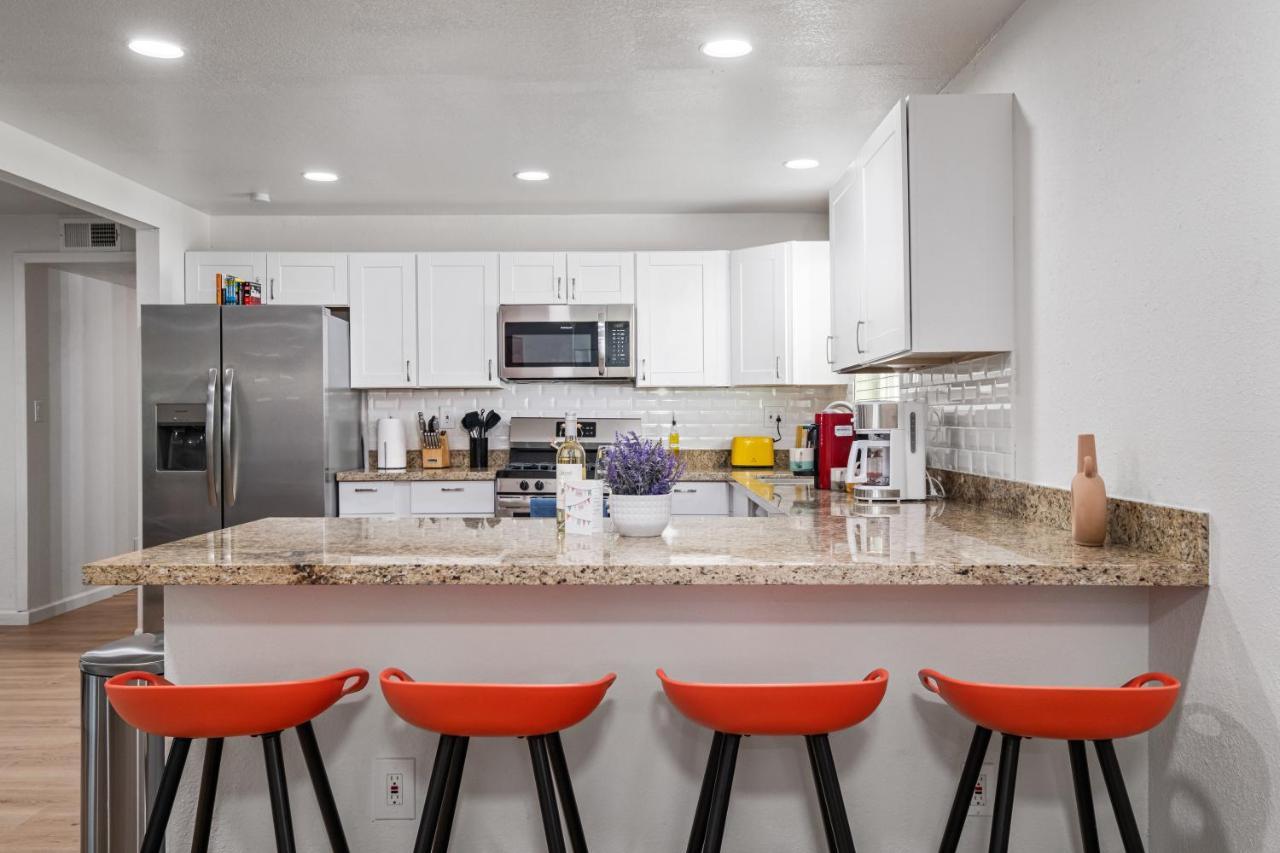 Holiday home Gorgeous 4-bed With Golf, Pool, & Hot Tub! Phoenix