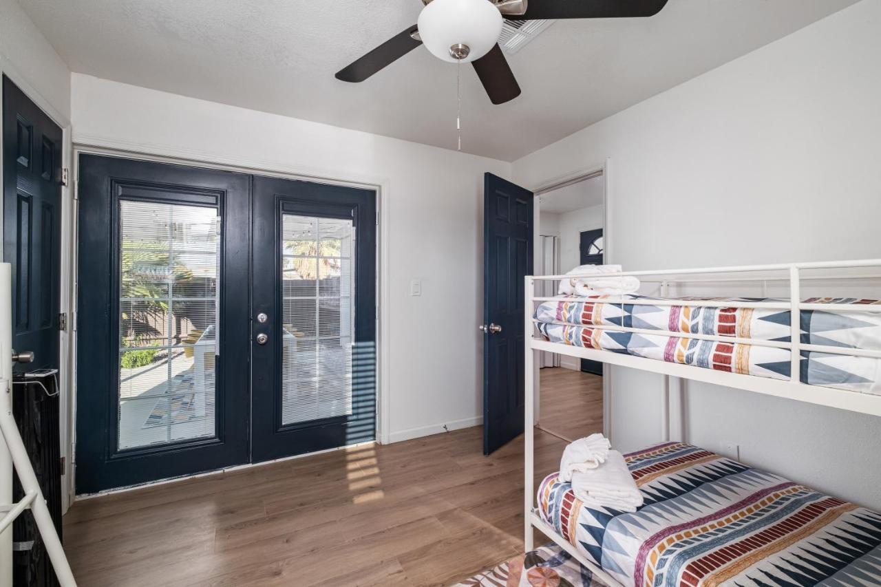 Holiday home Gorgeous 4-bed With Golf, Pool, & Hot Tub! *