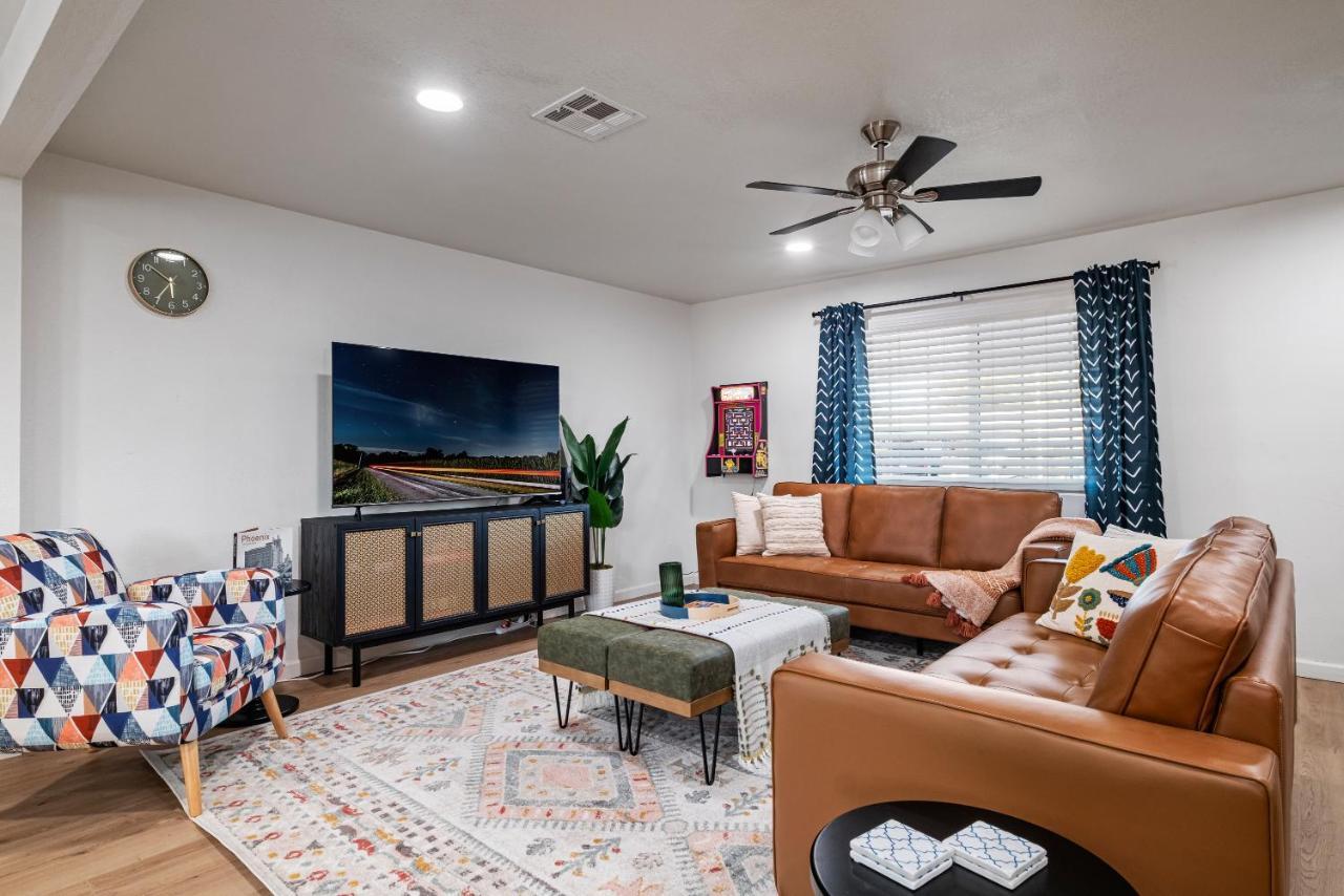 Gorgeous 4-bed With Golf, Pool, & Hot Tub!