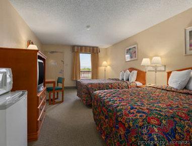 Days West Hotel