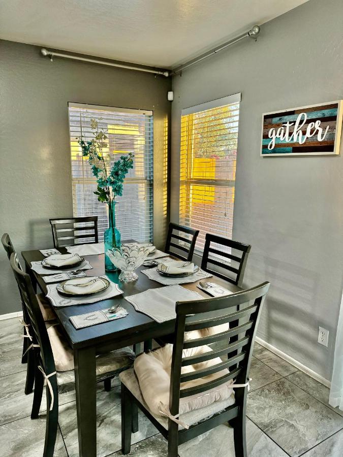 Cozy Private With Shared Bathroom Inside A House Homestay Phoenix