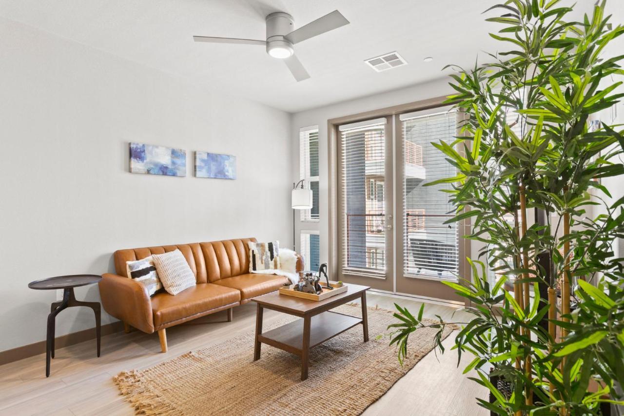 Cozysuites Phx Roro Gym, Pool, Pets, Parking! #9 * Phoenix