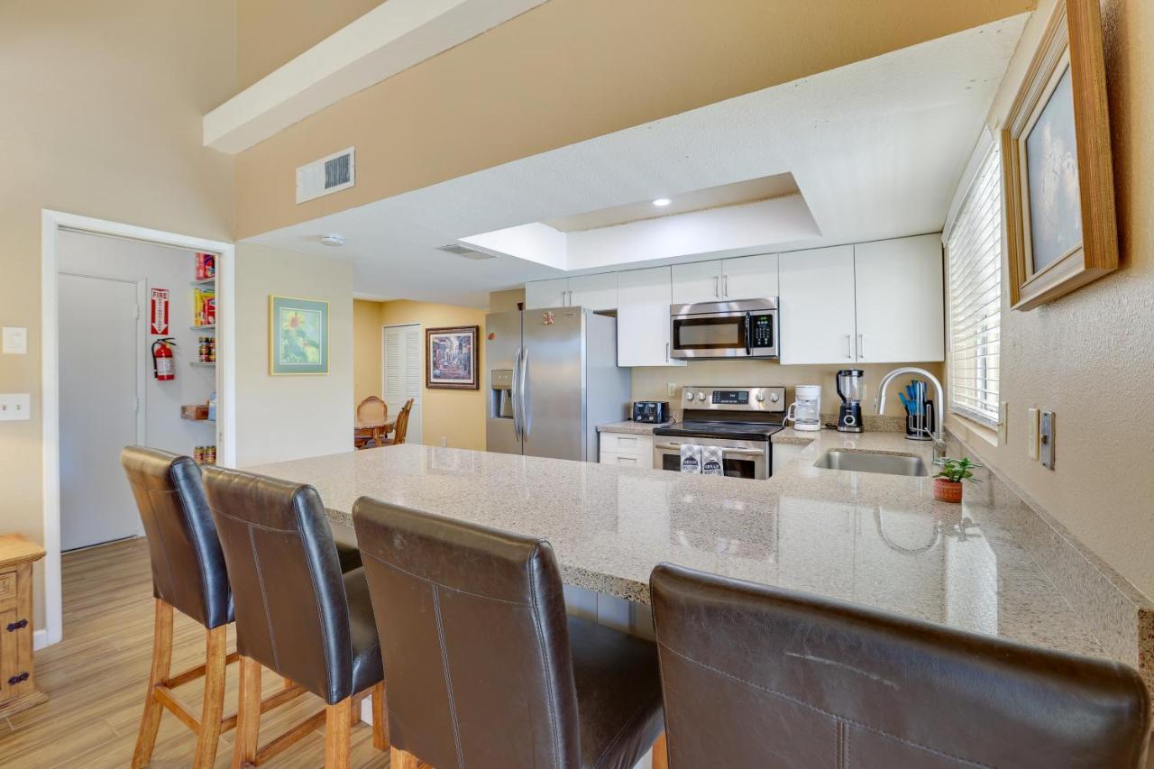 Glendale Oasis With Private Pool, Patio And Fireplace! Phoenix