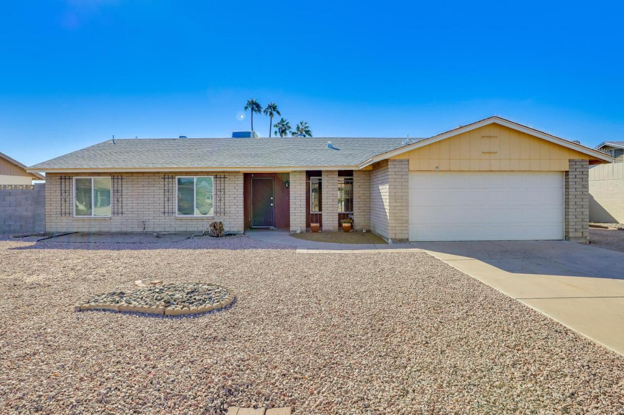 Glendale Oasis With Private Pool, Patio And Fireplace! Phoenix