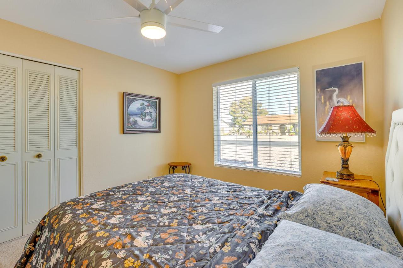 Glendale Oasis With Private Pool, Patio And Fireplace!