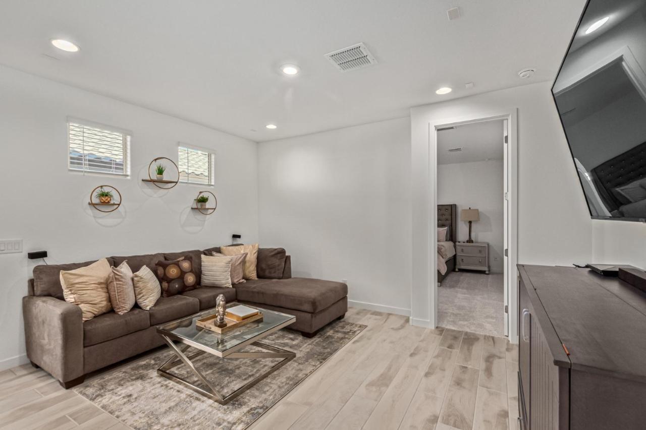At Your Service - Modern Amenities, Urban Location, Sophisticated Style Apartamento Phoenix
