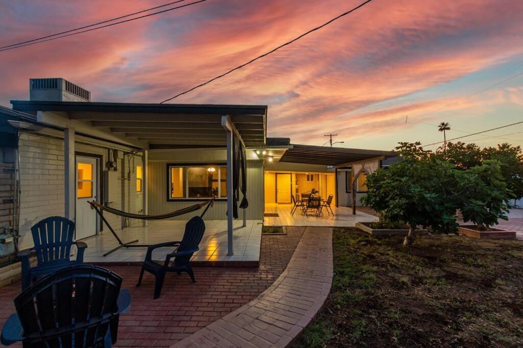 New Midtown Modern With Backyard * Phoenix