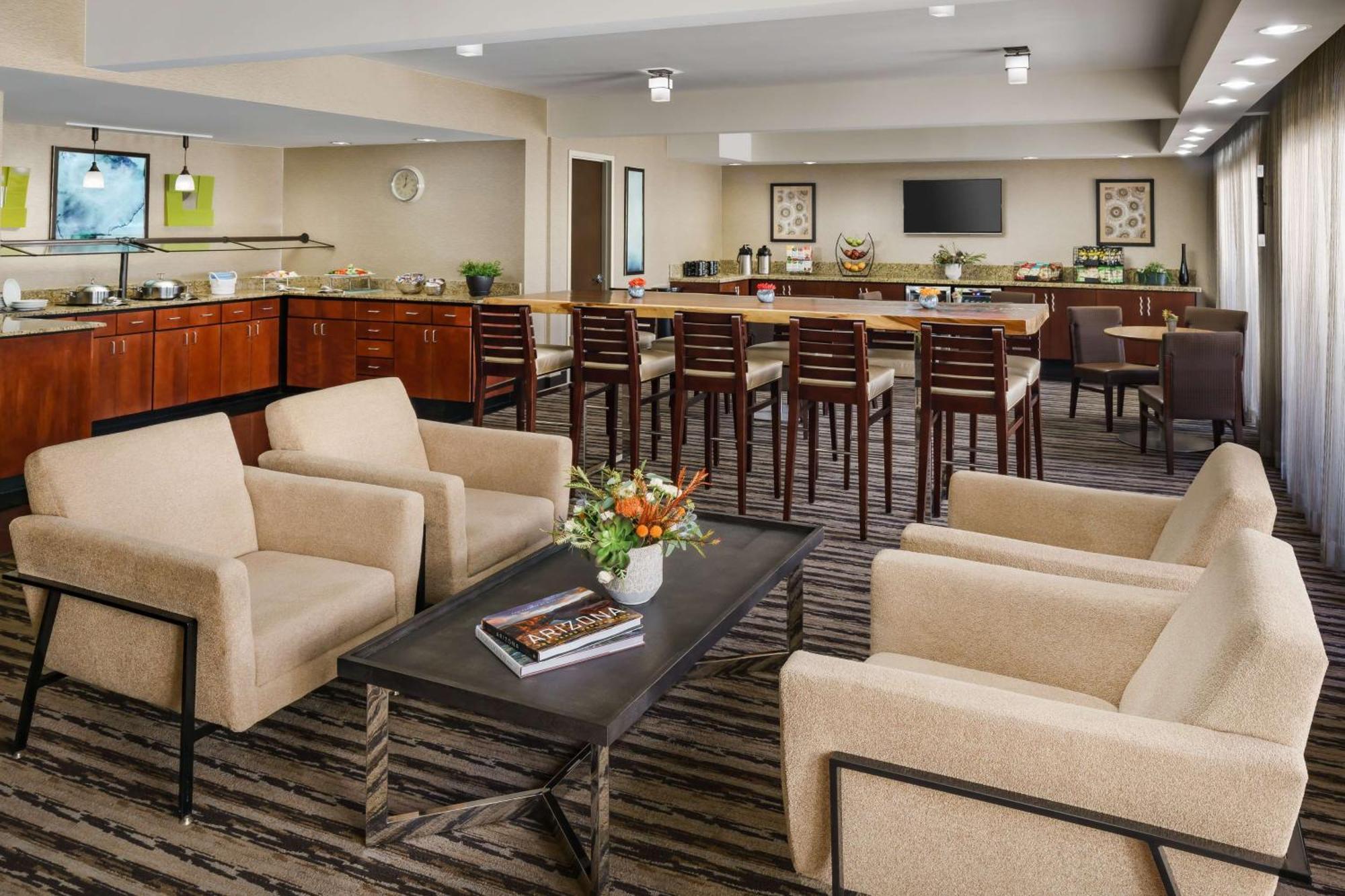 Hilton Airport Hotel Phoenix