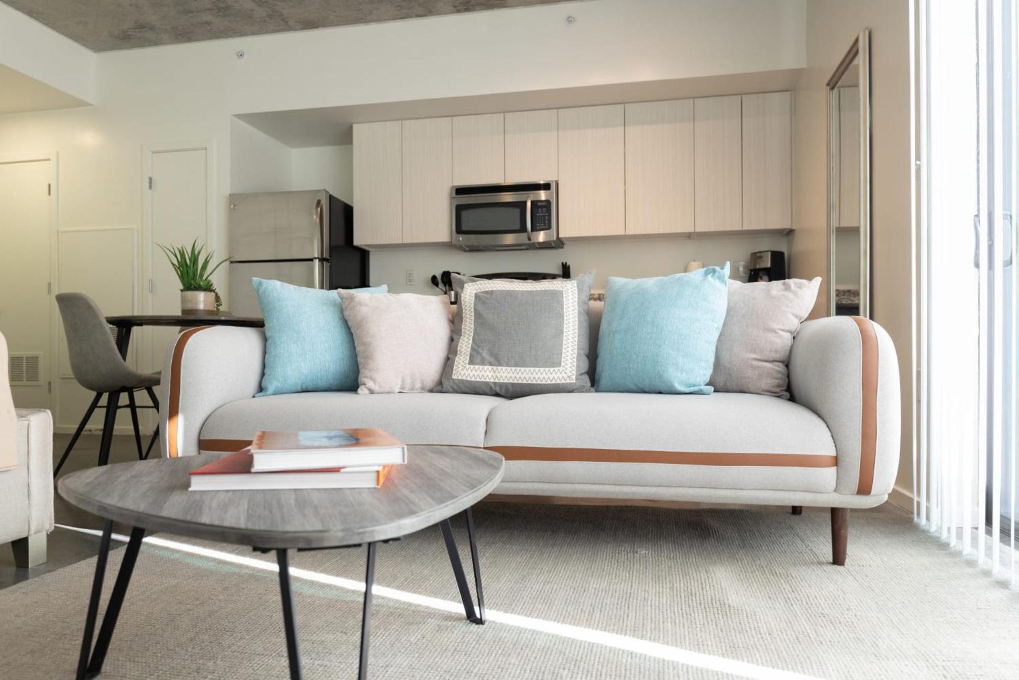 Apartment Sophisticated Living At Roosevelt Point,
