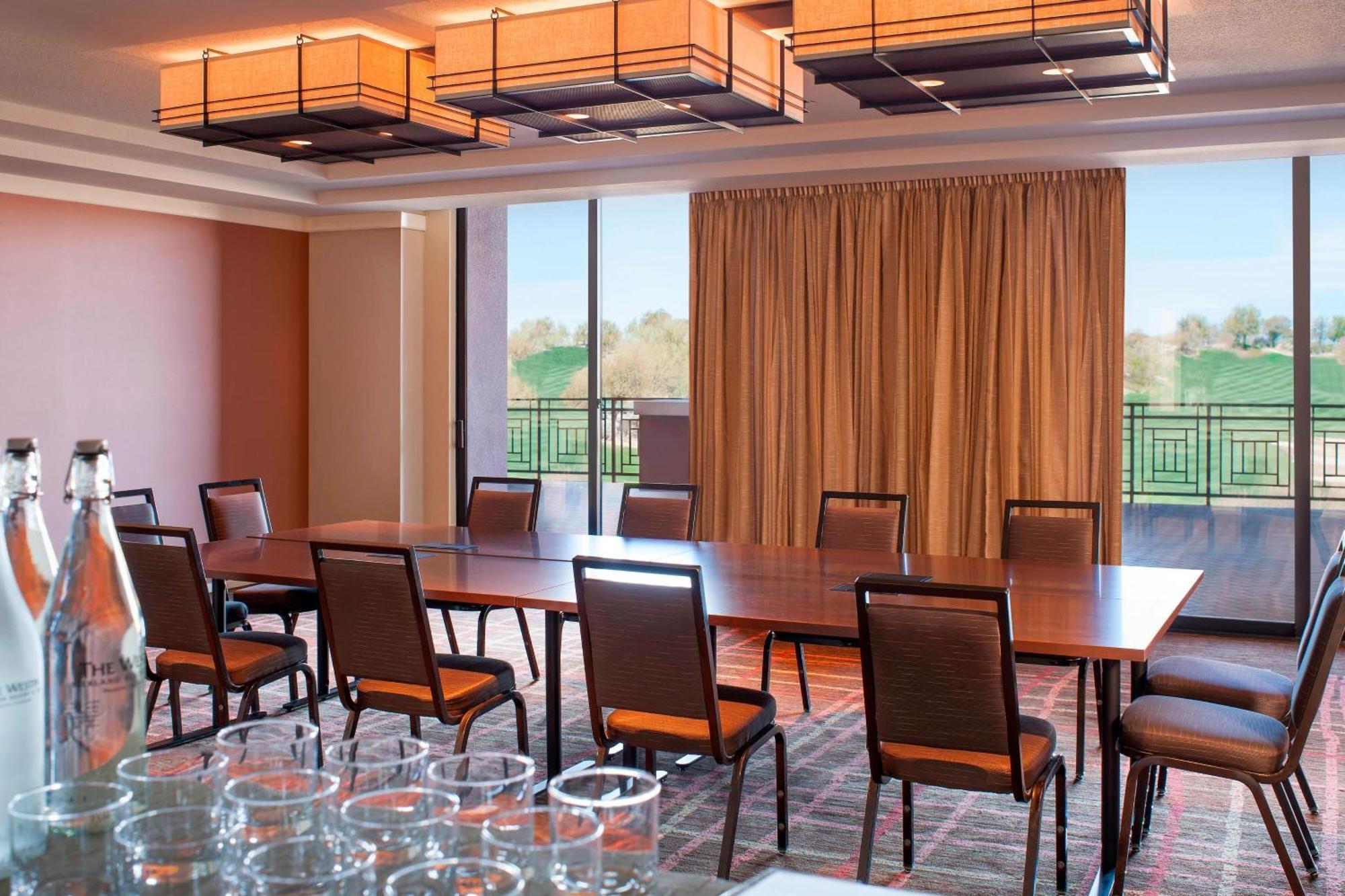 The Westin Kierland & 4*