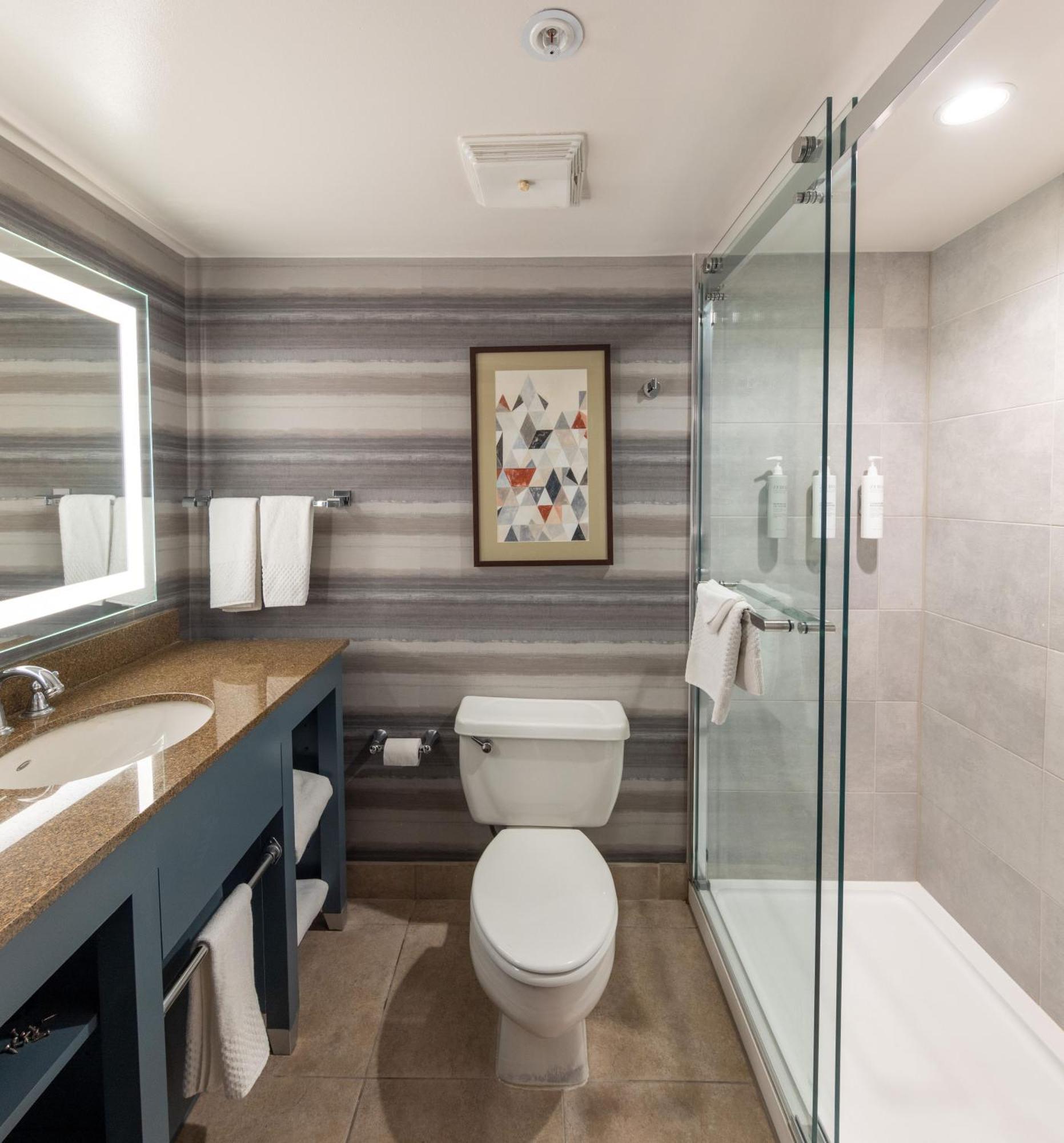 Embassy By Hilton Biltmore 3*