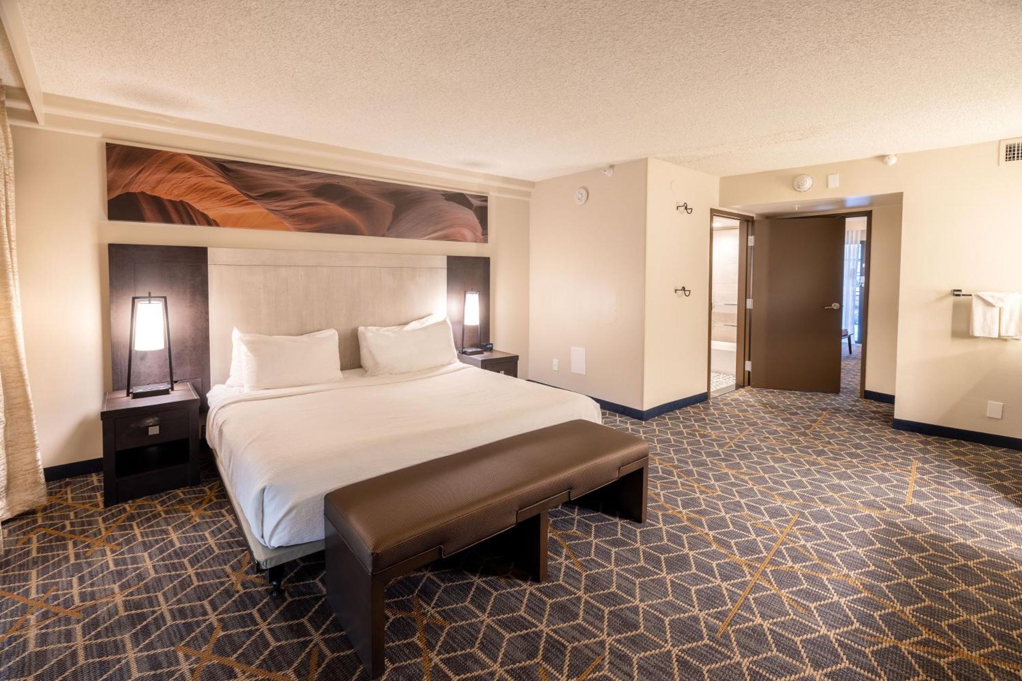 Hotel Embassy By Hilton Biltmore