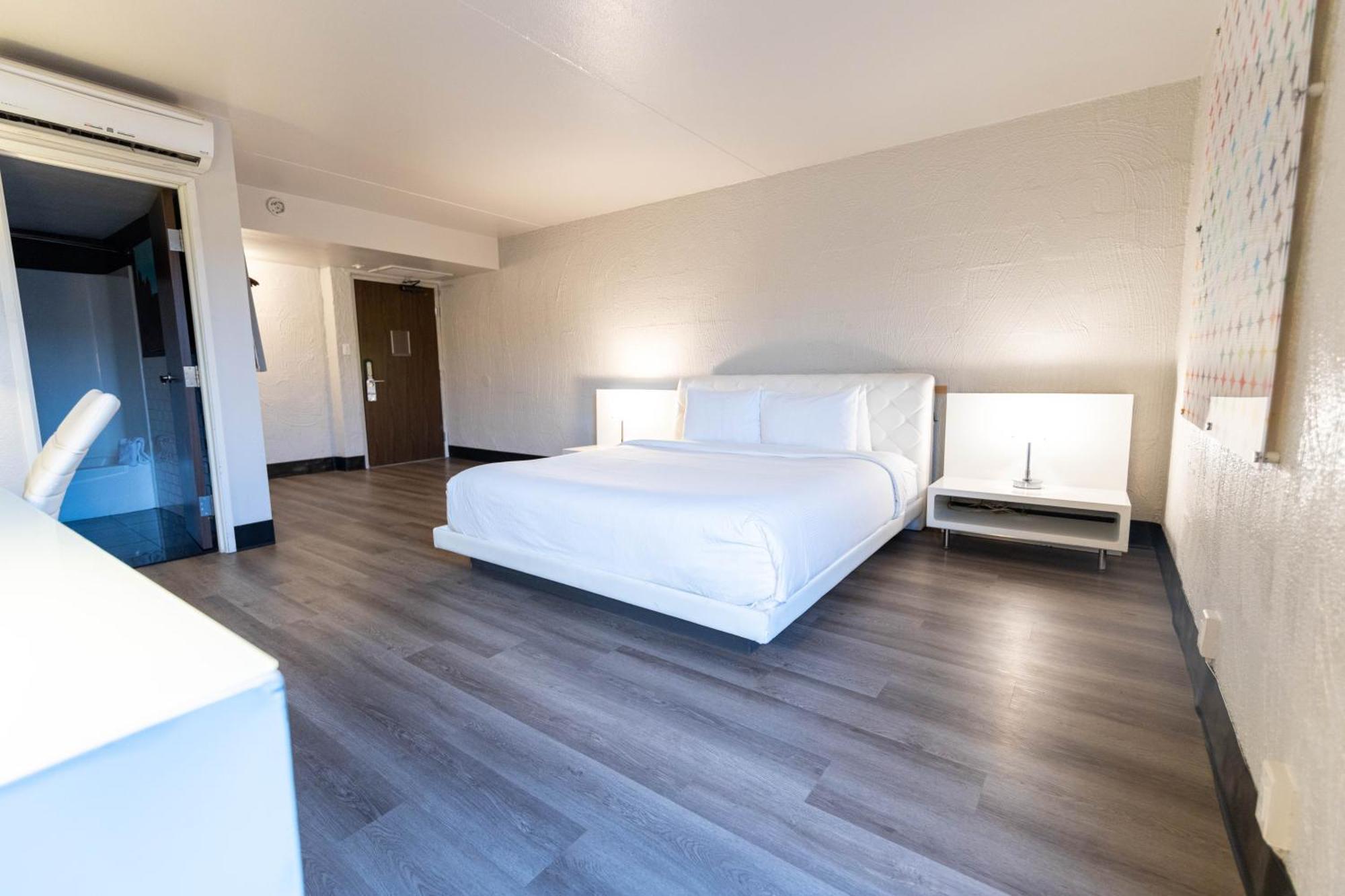 Hotel The Clarendon And (adults Only)
