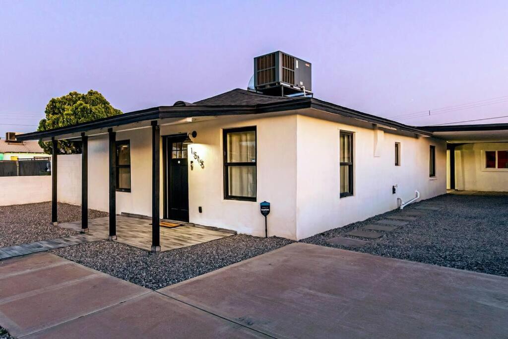 Retreat - 1 Bedroom King With 2 Smart Tvs - 10 Min From Airp - Unit B Phoenix