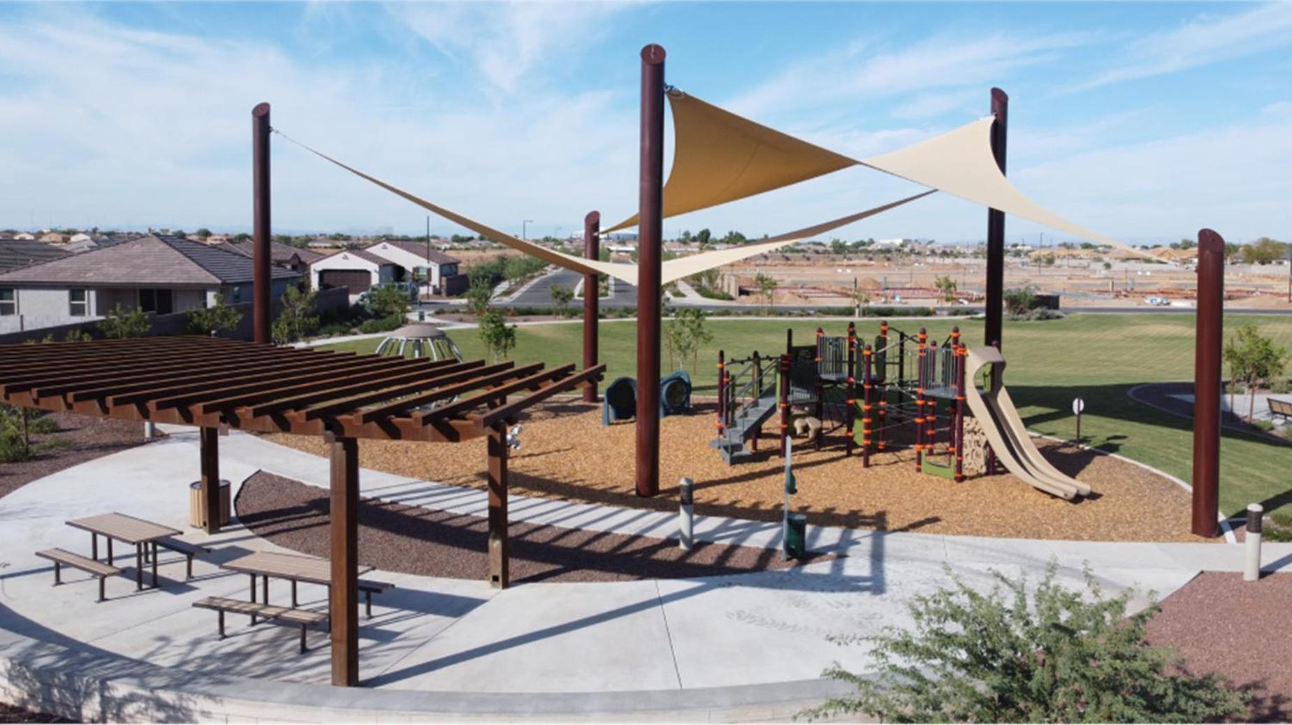 At Your Service - Modern Amenities, Urban Location, Sophisticated Style Phoenix