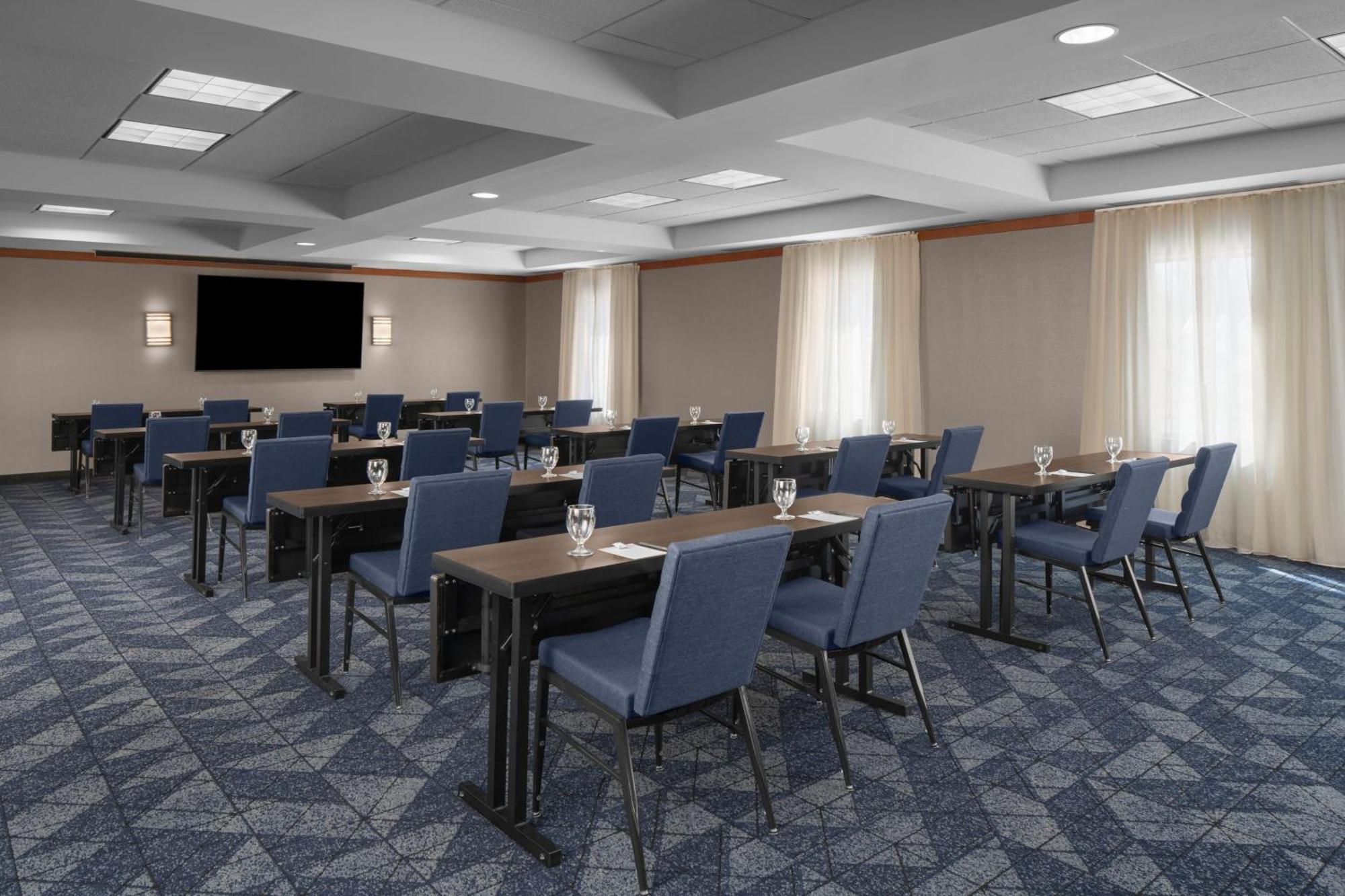 Hotel Courtyard By Marriott West/avondale 3*