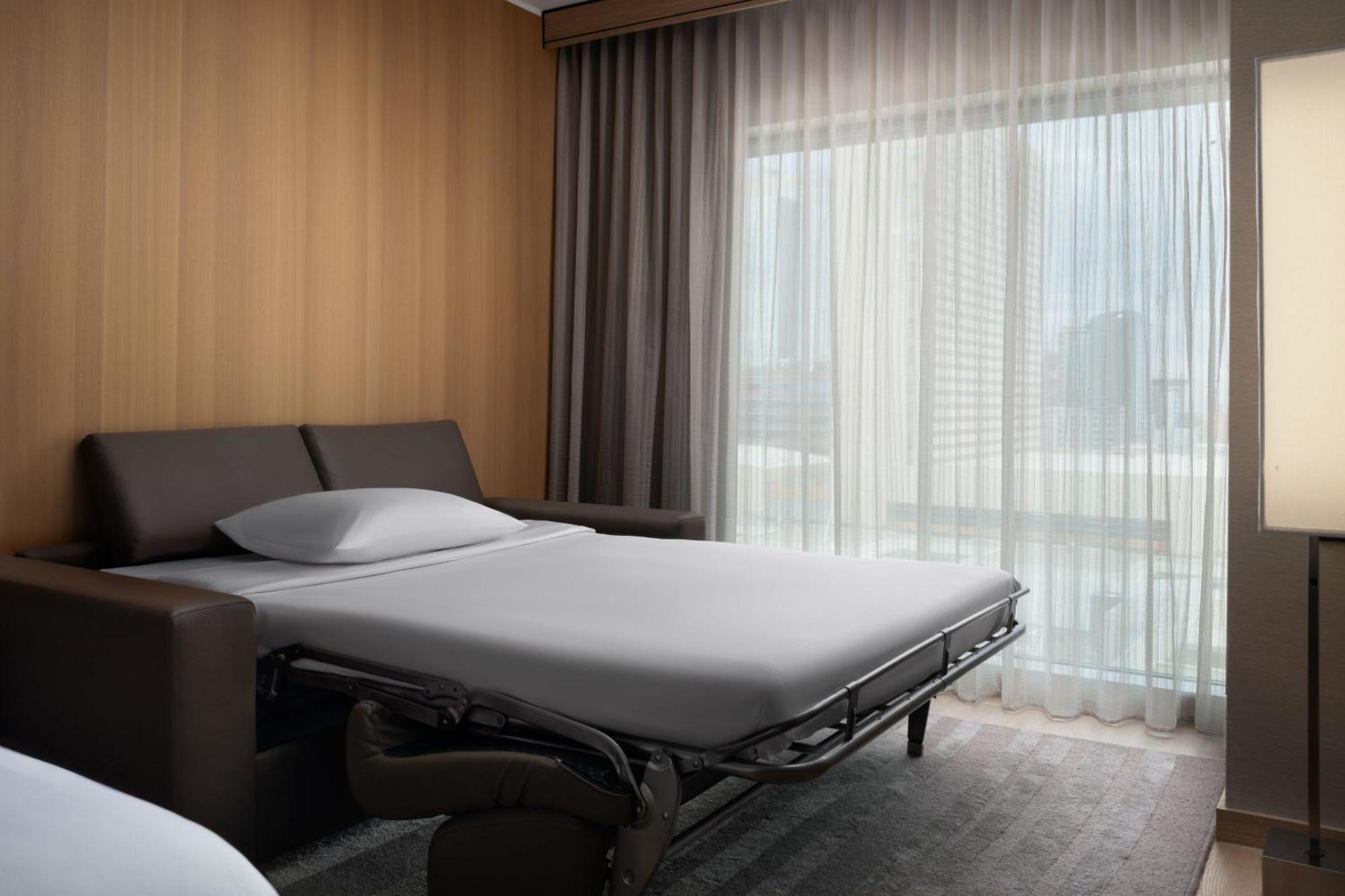 Hotel Ac By Marriott Downtown Phoenix