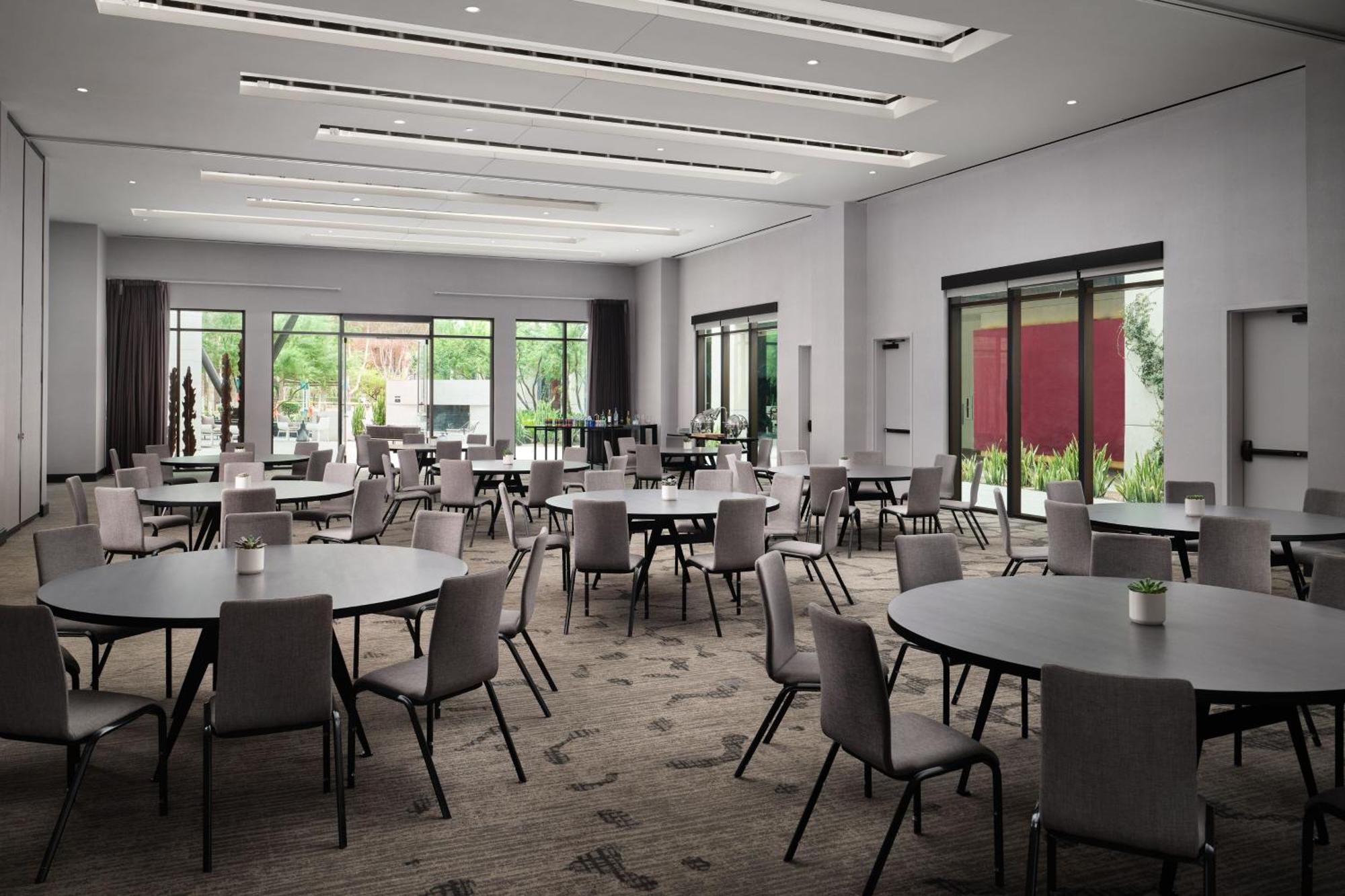 Ac By Marriott Downtown Hotel