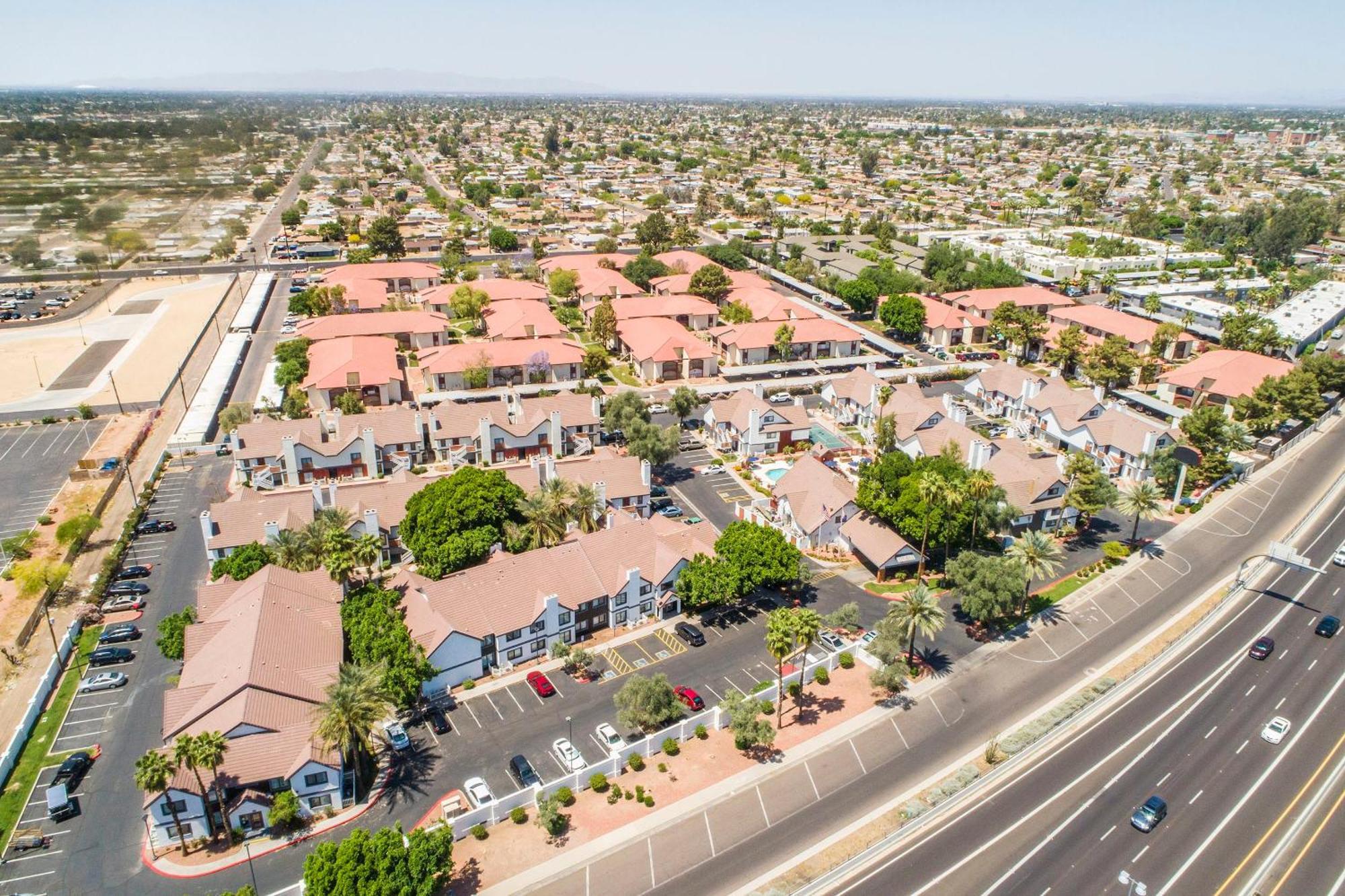 Metro Phx 1bedroom Apartment *