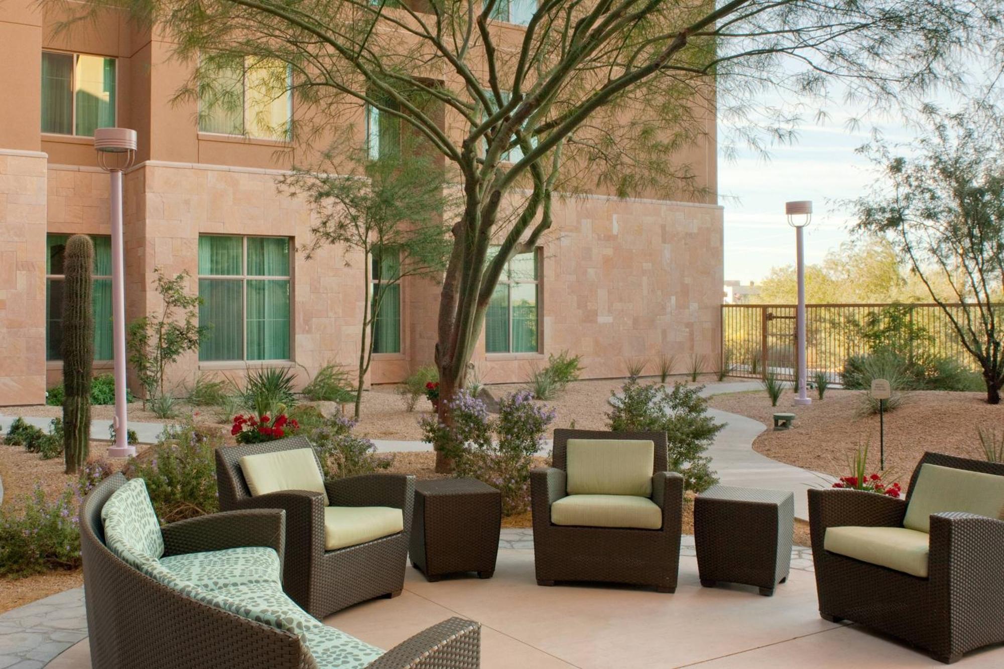 Hotel Desert View At Mayo Clinic