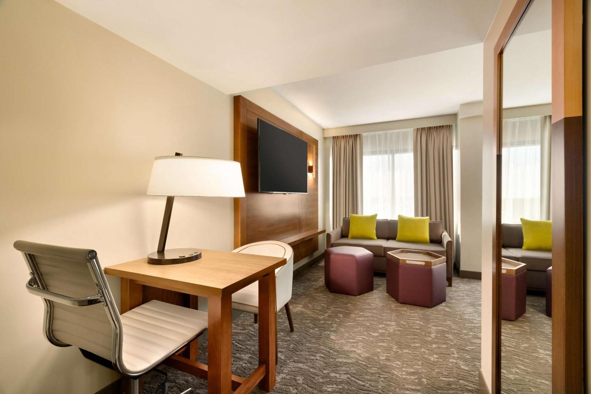 Embassy By Hilton Downtown North 3*
