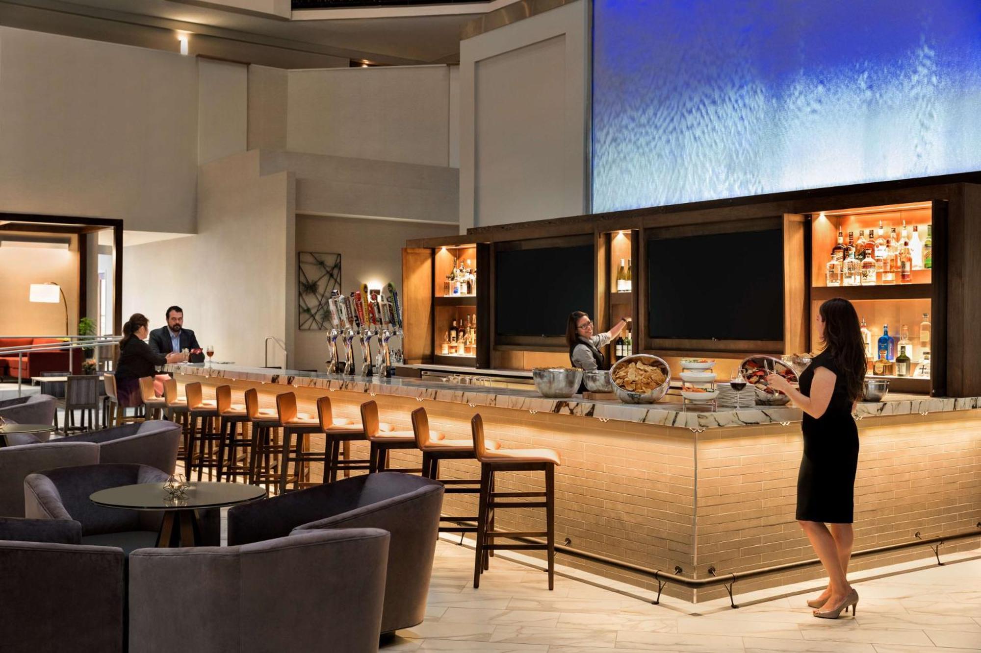 Embassy By Hilton Downtown North Hotel 3*