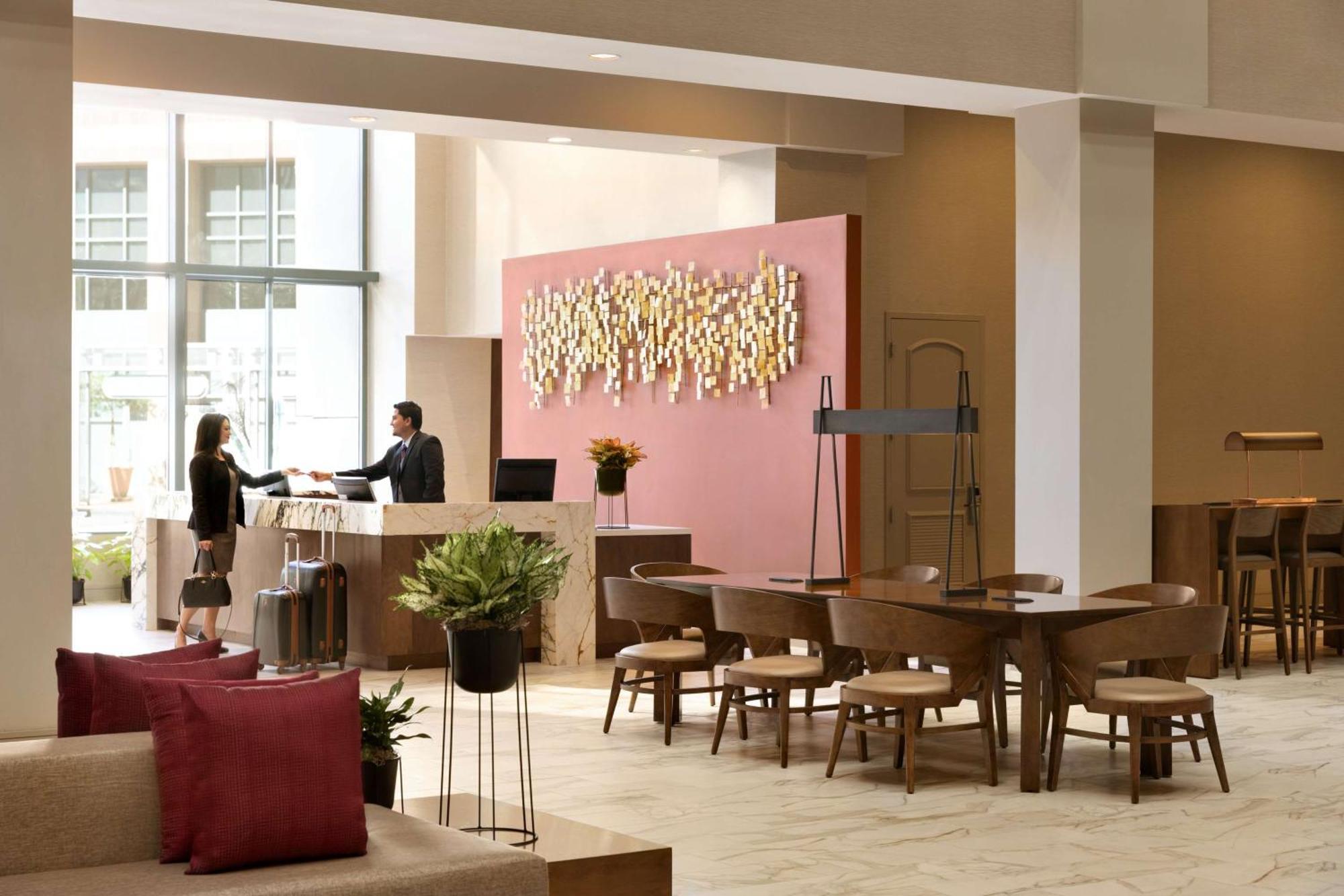 Embassy By Hilton Downtown North Hotel