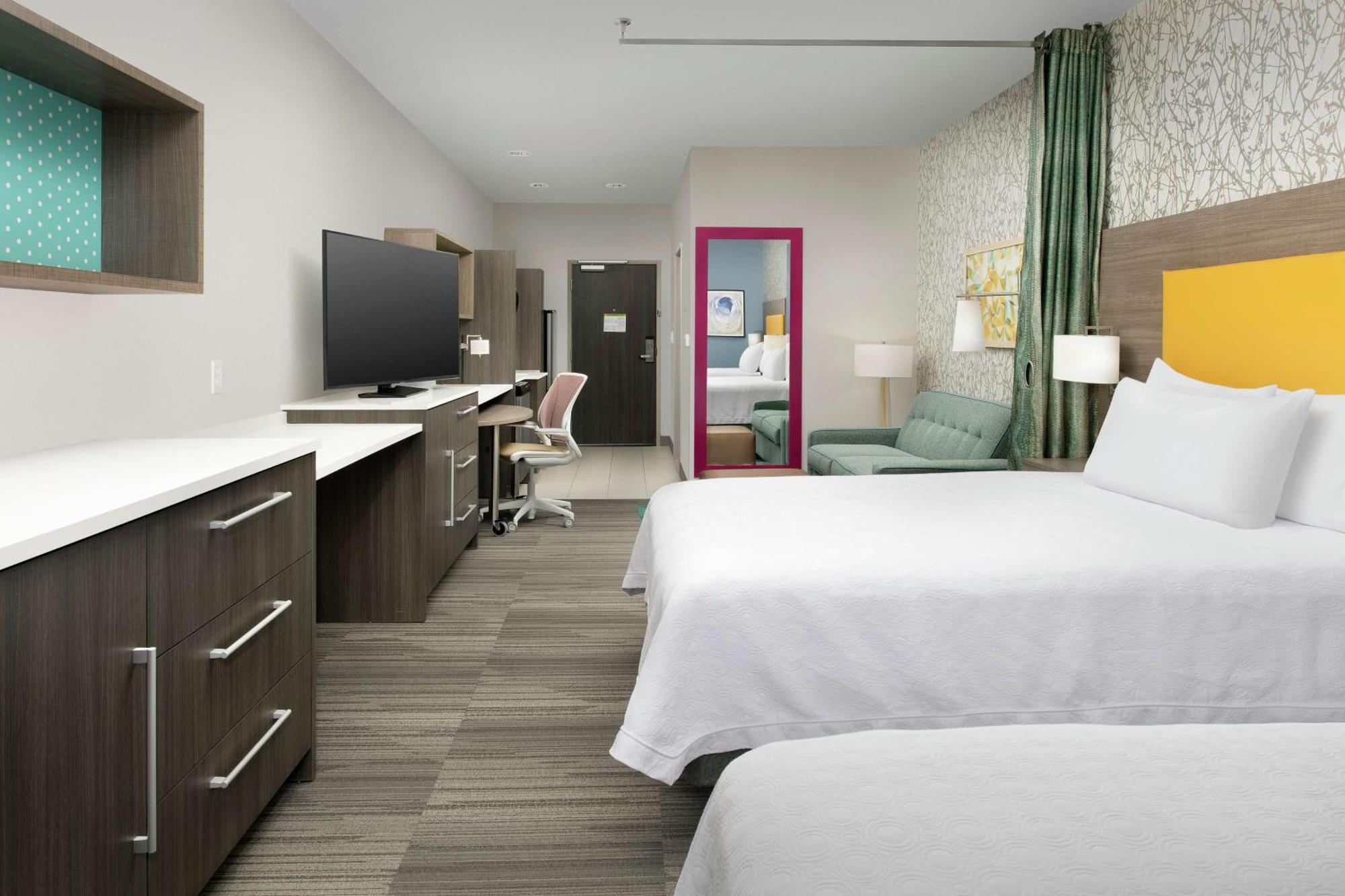 Home2 By Hilton Airport South 3*