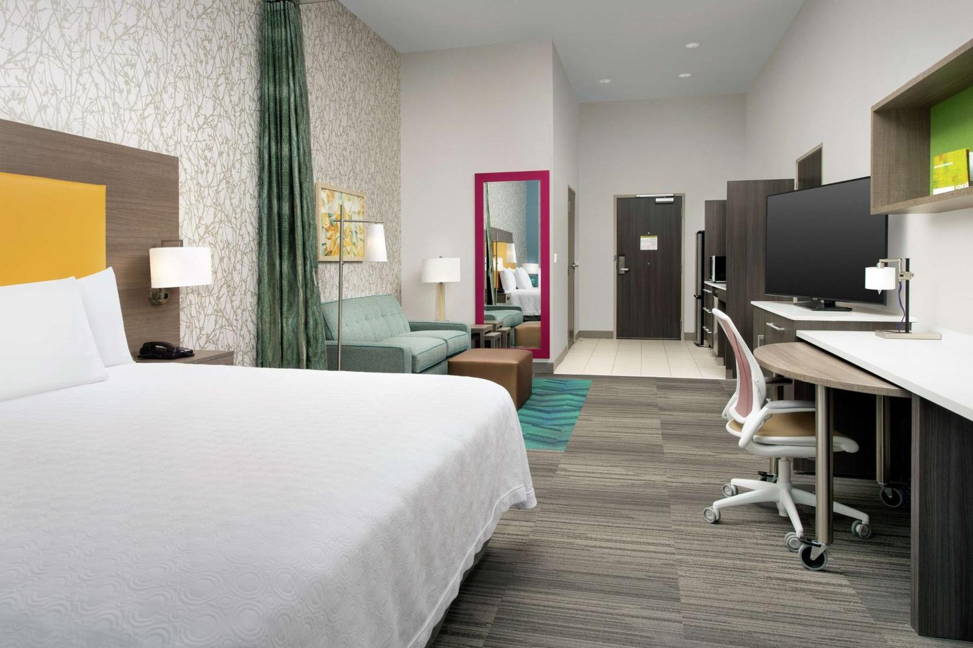 Home2 By Hilton Airport South Hotel 3*