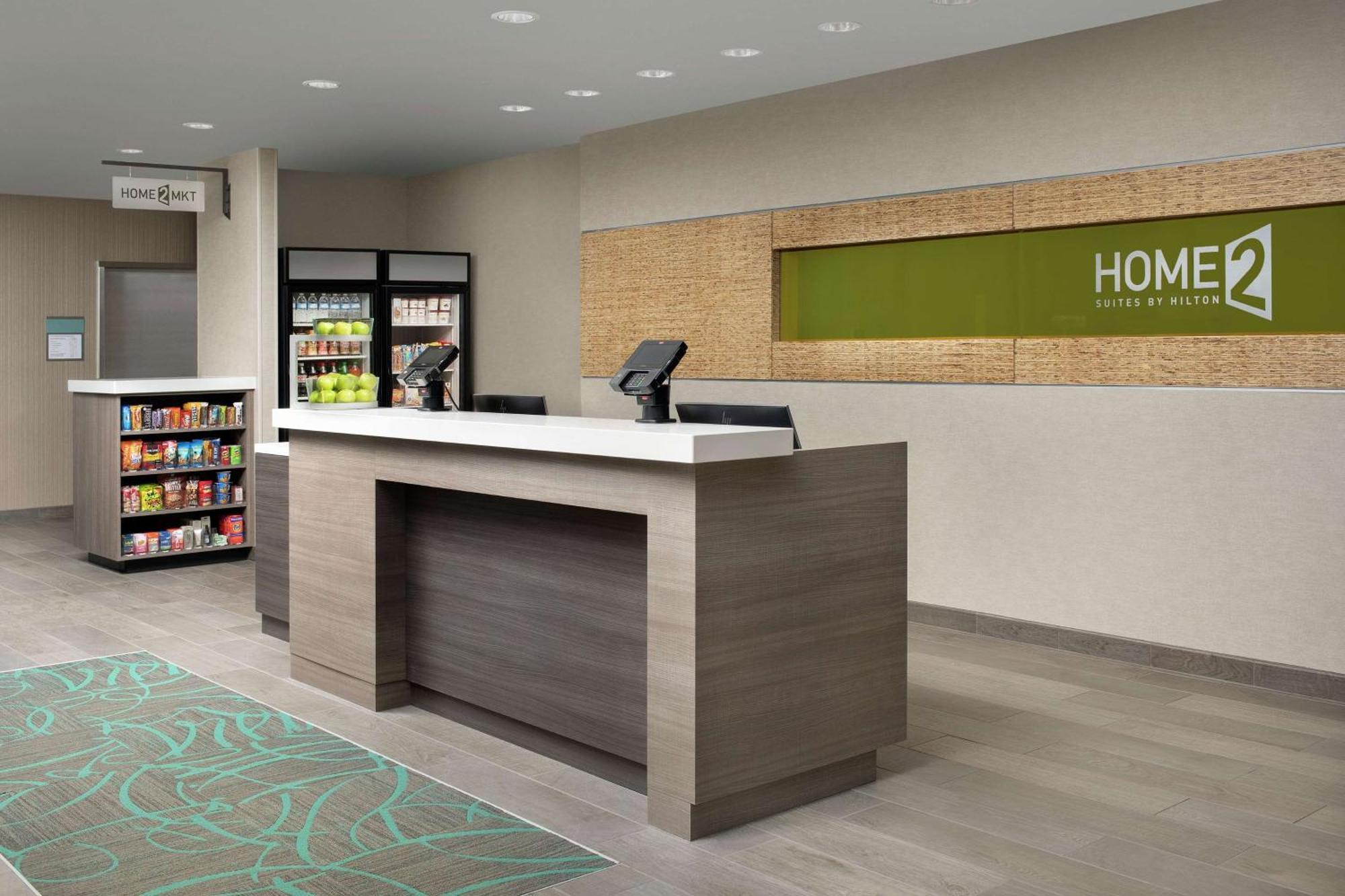 Home2 By Hilton Airport South 3*
