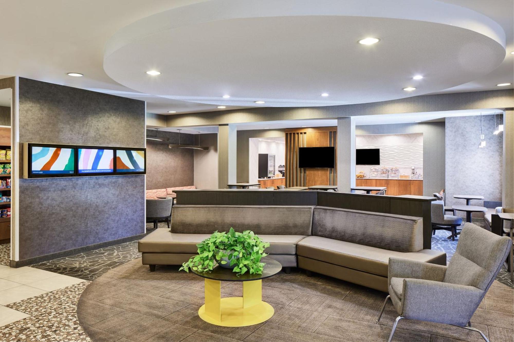 Hotel Springhill Downtown 3*