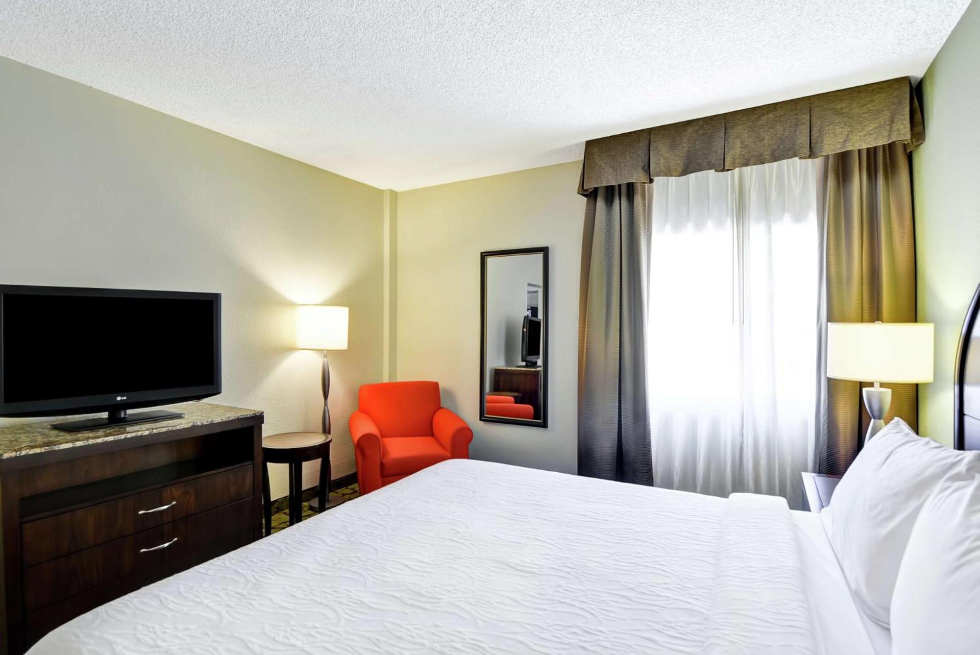Hilton Garden Midtown 3*