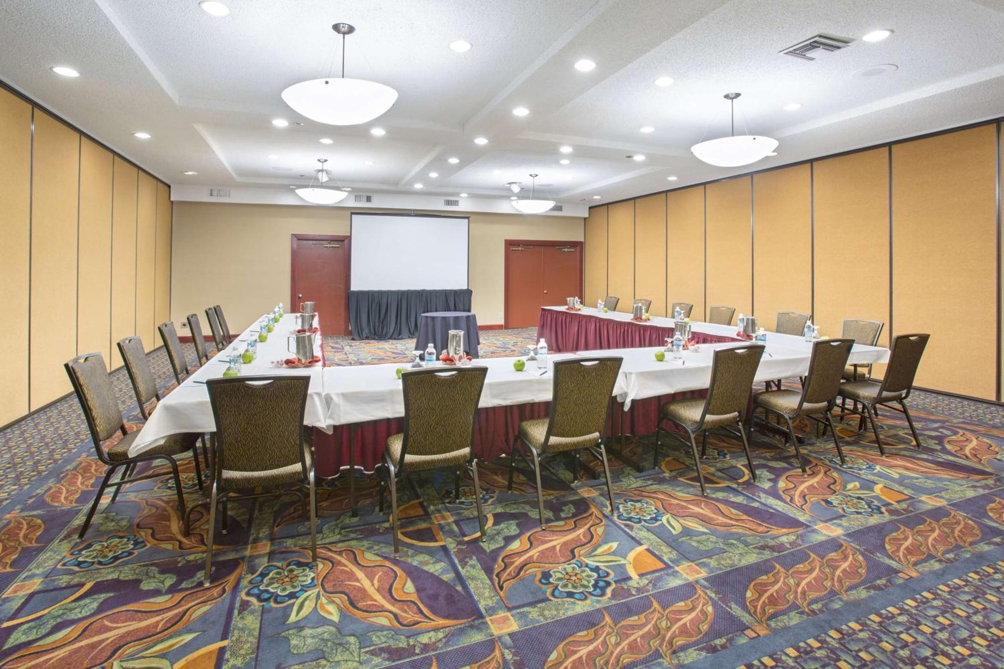 Embassy By Hilton Biltmore 3*