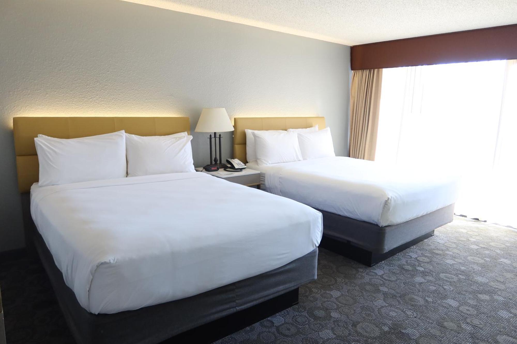 Greentree West Hotel 3*