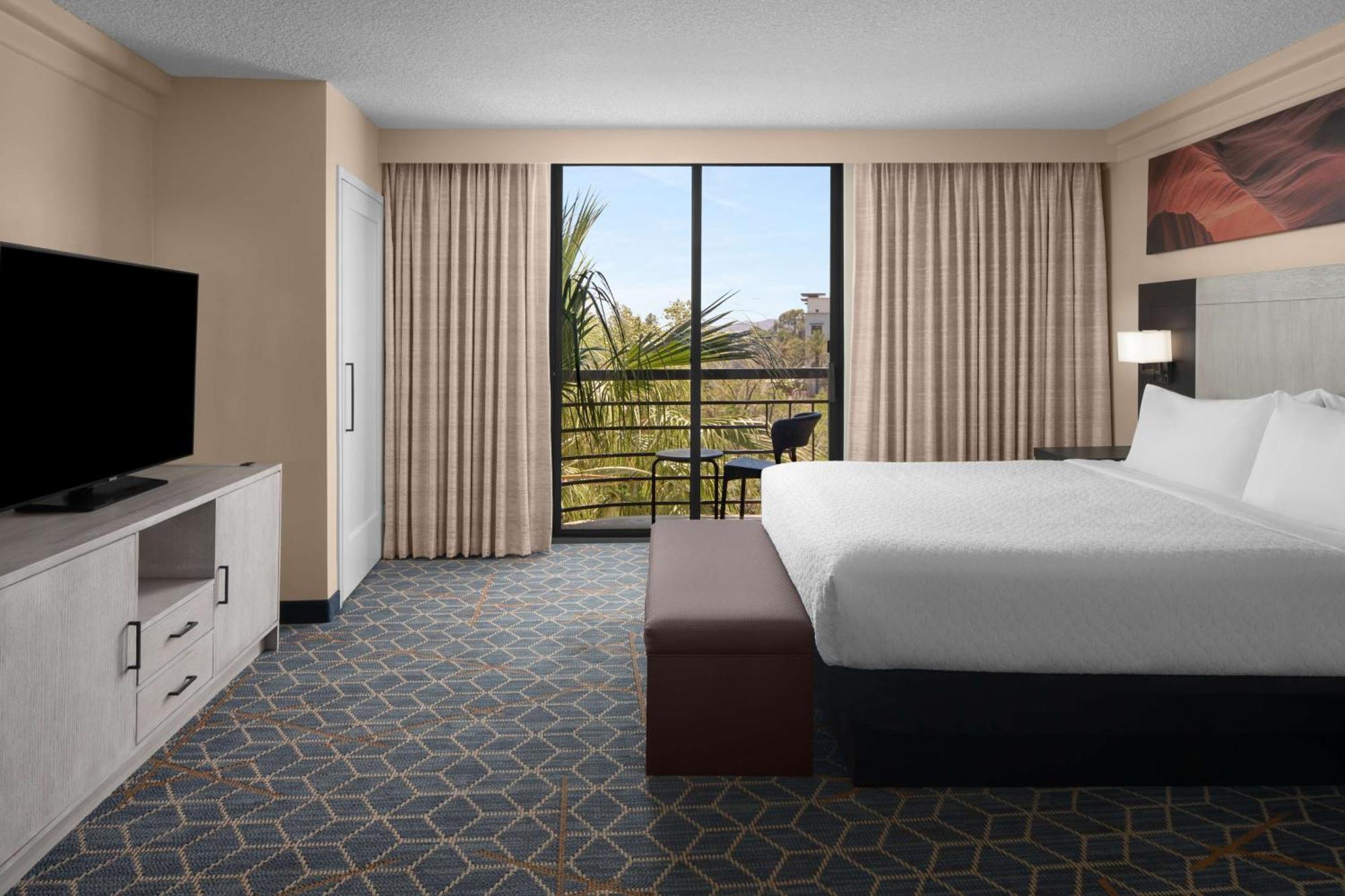 Embassy By Hilton Biltmore Hotel 3*