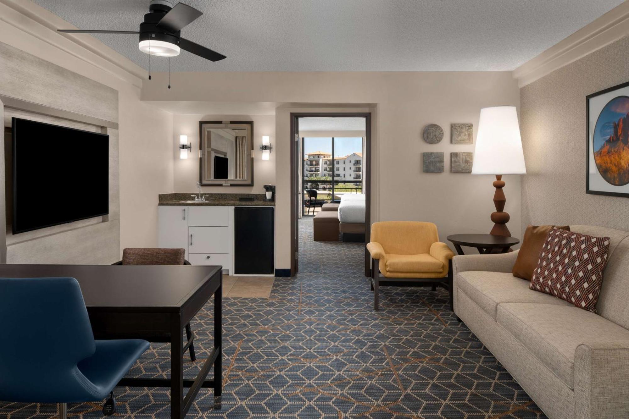 Embassy By Hilton Biltmore 3* Phoenix