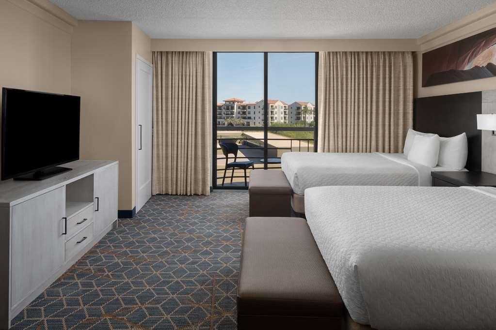 Embassy By Hilton Biltmore Hotel Phoenix