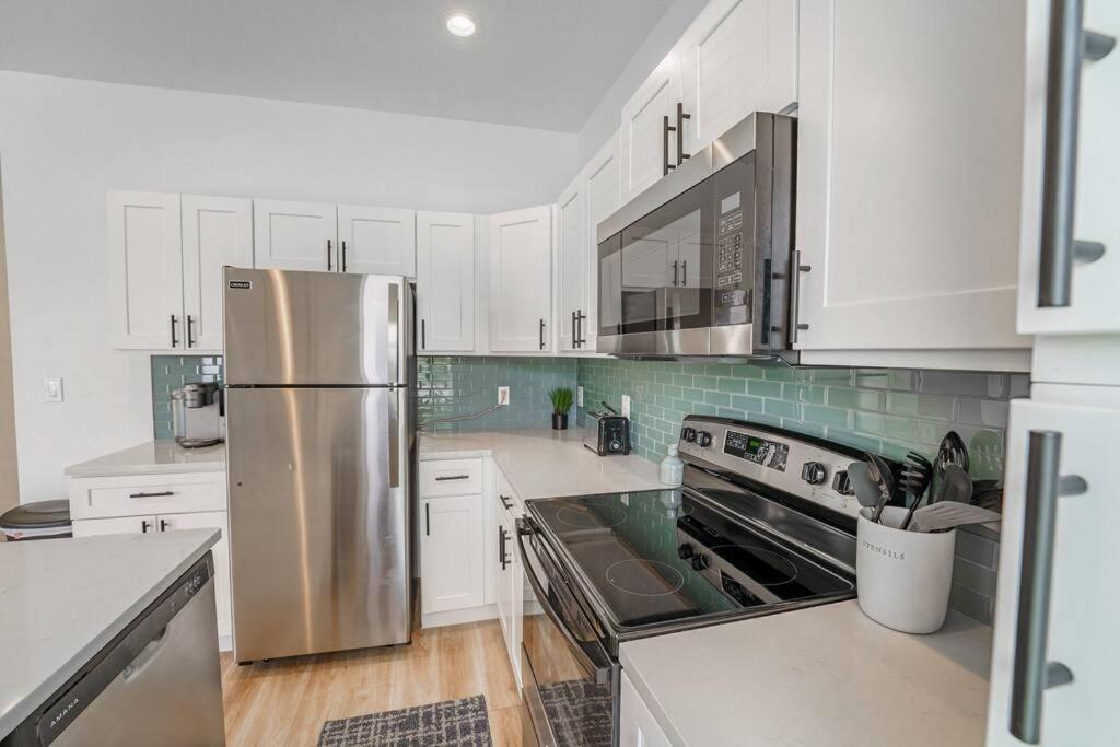 Villa Stunning In Midtown, Private Courtyard *