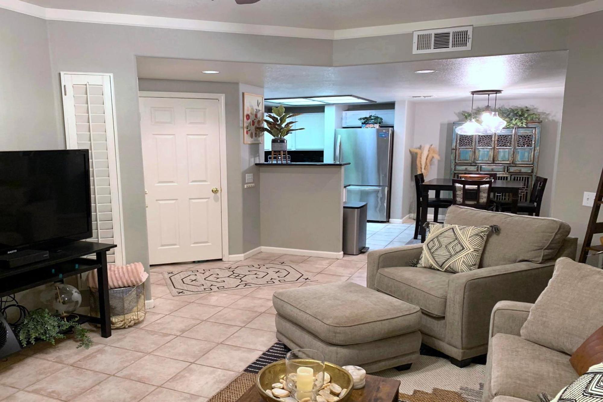 Mountain Vista Resort: Gated Community With Pools And Hiking Access Casa de férias