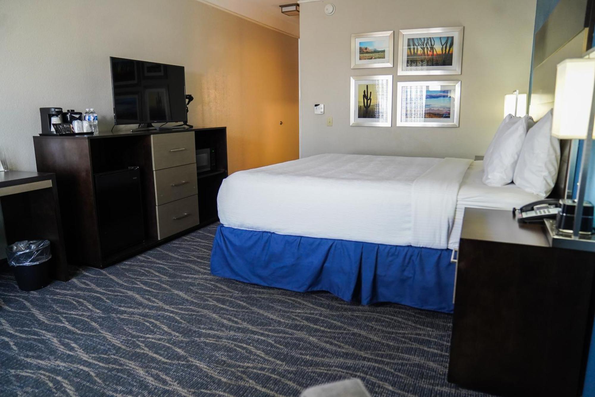 Hotel La Quinta By Wyndham I-10 West 3*