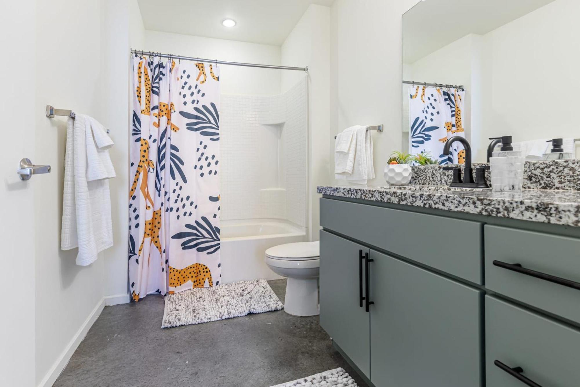 Apartment Sophisticated Living At Roosevelt Point,