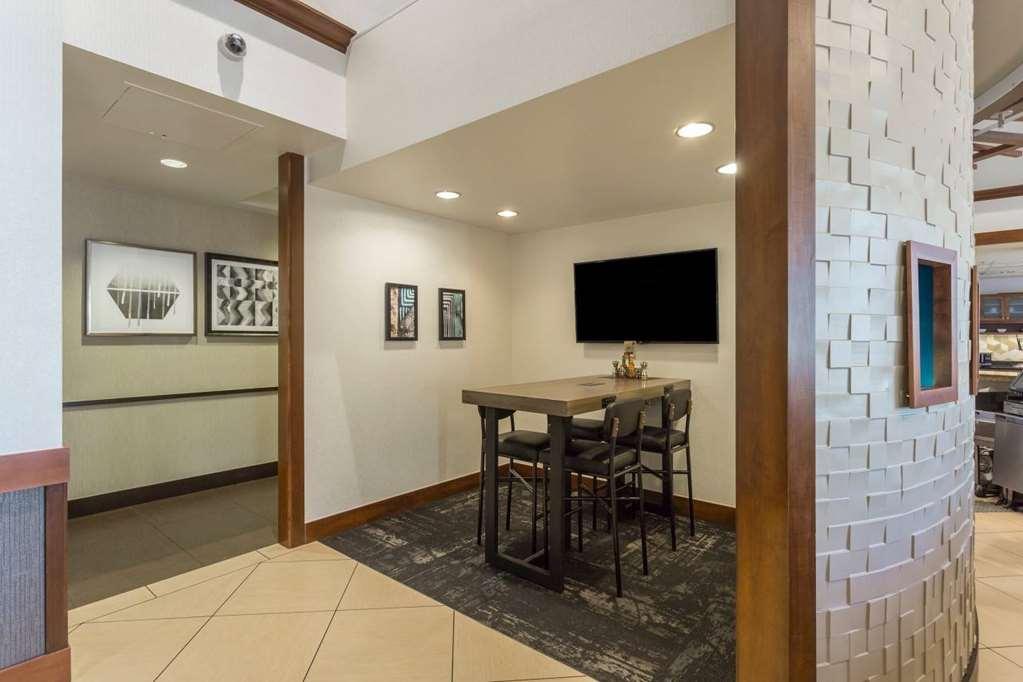 Hyatt Place Phoenix-north 4*