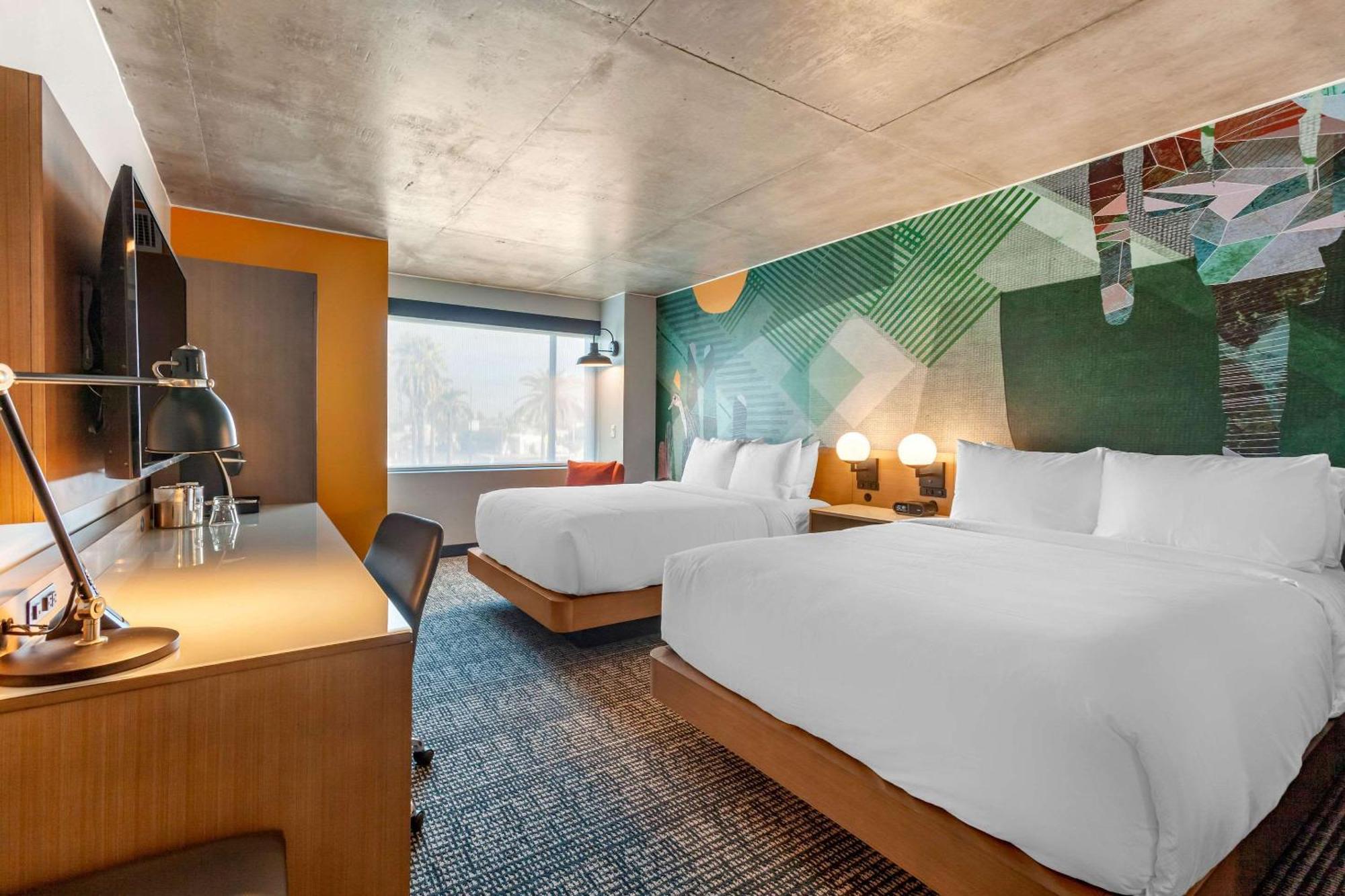 Hotel Cambria Downtown Convention & Airport