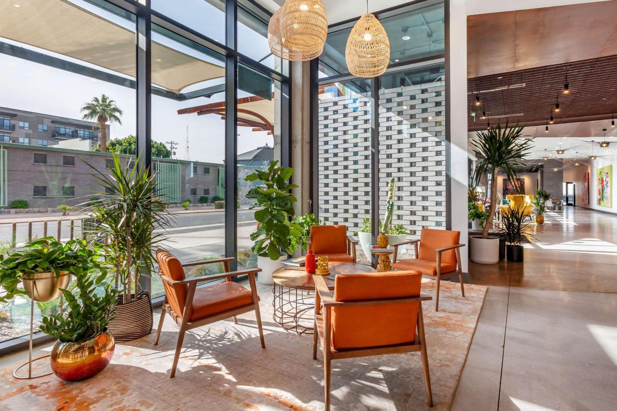 Hotel Cambria Downtown Convention & Airport